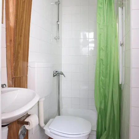 Center In Lively Bairro Alto! * Lissabon