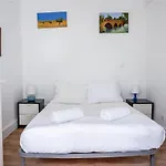 Center In Lively Bairro Alto! Lisboa