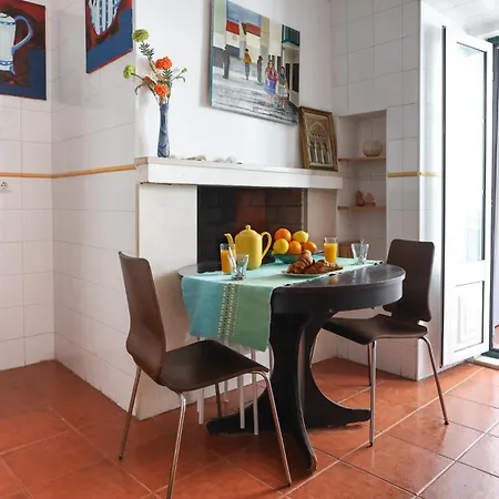 Center In Lively Bairro Alto! شقة *