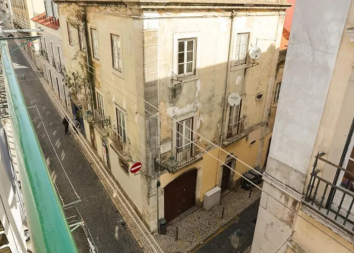 Διαμέρισμα Center In Lively Bairro Alto!